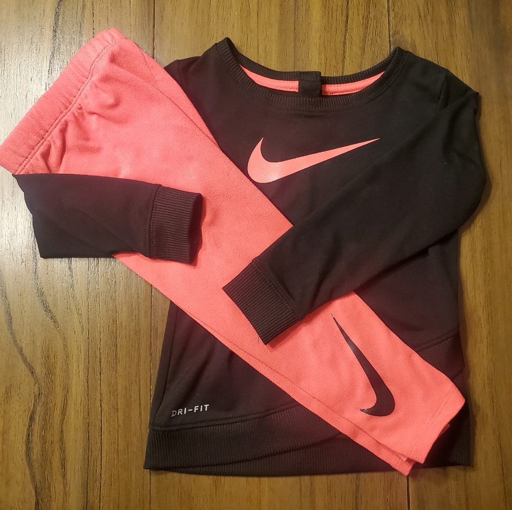 NIKE Dri-Fit Tunic /Leggings Set 24 months